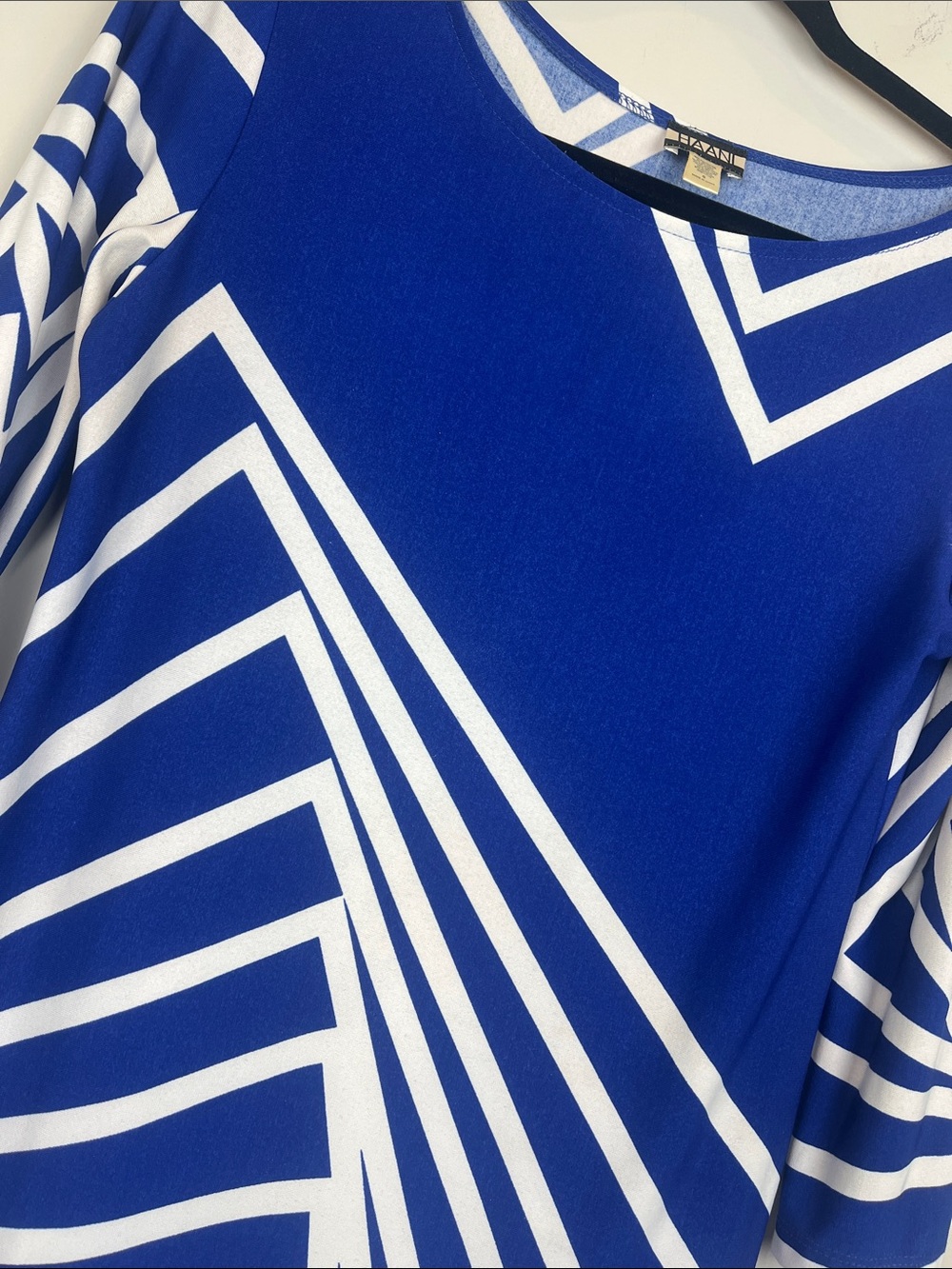 Haani Blue & White Geometric Long Sleeve Shift Dress Geometric Size Small - Picture 2 of 5